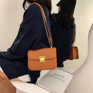 IELGY Underarm Bag Women New Trendy Fashion Retro Small Square Bag Messenger Bag
