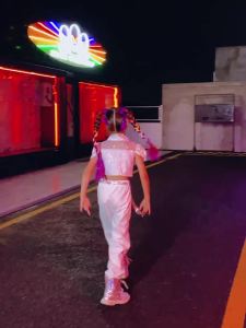 ชุดเต้นสาวแจ๊สชุดอินเทรนด์เด็กสตรีทแดนซ์ hiphop เสื้อผ้าแฟชั่นเด็กเท่และหล่อเสื้อผ้าผู้หญิง 7.23