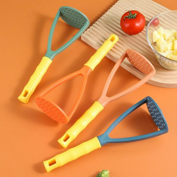 WU552 Plastic Potato Masher Colorful Vegetable Tool Manual Ricer