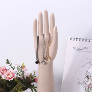 สร้อยเครื่องรางที่ระลึกจี้โกศรูปหัวใจของขวัญที่ระลึกแบบเรียบง่าย