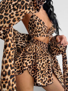 Hiloc ชุดนอนลายพิมพ์แขนยาว3ชิ้นสำหรับผู้หญิงชุดนอนชุดชั้นในสำหรับผู้หญิงลำลองกับกางเกงขาสั้นแฟชั่นฤดูใบไม้ร่วง