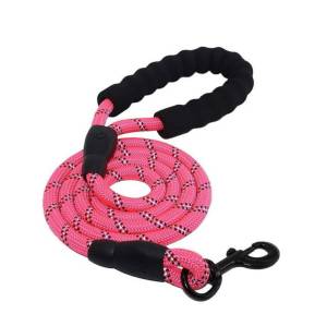 (📌มีคูปองส่งฟรี) สายจูงสุนัข สายจูงหมา สายจูงเรืองแสง สายจูง ยาว 1.5 เมตร สะท้อนแสงได้ในเวลากลางคืน ที่จับนิ่ม