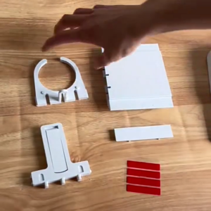 Dưới bảng chủ có thể gập lại thiết kế cốc có thể xếp gọn khay an toàn gắn kết cho nhiều độ dày máy tính để bàn