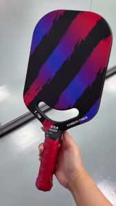 ไม้พิคเกิลบอลคาร์บอนไฟเบอร์สำหรับเกรดการแข่งขันมืออาชีพมีสีสันลายเส้นกว้าง16มม.