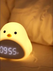 เวลานกไฟกลางคืนนาฬิกาปลุกซิลิโคน USB สัมผัสโคมไฟข้างเตียงนาฬิกาปลุก LED ไฟกลางคืนเด็กเด็กเด็กของขวัญ