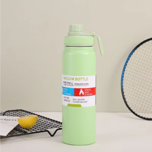 800ML Stainless Steel Insulated Vacuum Flask with Tea Filter Hot & Cold Double Wall Drinking Bottle / Botol Air Sukan