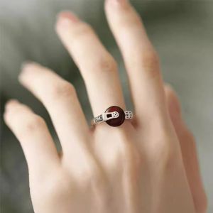 Nhẫn Bùa Bình An màu máu đồng xu đồng Retro pnxk Nhẫn may mắn đơn giản cao khớp mới