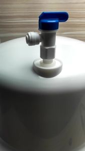 Bình áp nhựa 4.0 kèm van dùng cho mọi máy lọc nước