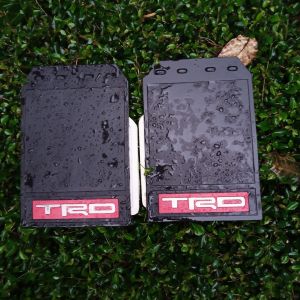 MUDGUARD MOBIL UNIVERSAL KARPET KARET SPAKBOR PENAHAN LUMPUR SLEBOR RODA DEPAN DAN BELAKANG L300 PICK UP CARRY FUTURA T120SS GRAND MAX PICKUP MINUBUS HIACE JEEP ELF TERBARU / KARET CECERET DEPAN BELAKANG BAN MOBIL GRANDMAX PICK UP SS