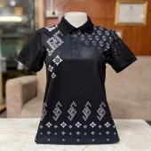 [จัดส่งภายใน 1-3 วัน]เสื้อเชิ้ตสีดำสำหรับผู้ชาย เสื้อโปโลลายไทย เสื้อโปโลแขนสั้นผู้ชาย เสื้อโปโลแฟชั่นบุรุษ เสื้อโปโลผู้หญิง เสื้อฤดูร้อน เสื้อโปโลลายไทย เสื้อโปโลระบายอากาศแห้งเร็ว คอปกโปโล