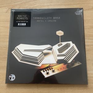 แผ่นเสียง Arctic Monkeys – Tranquility Base Hotel + Casino Vinyl LP Album EU มือหนึ่ง ซีล