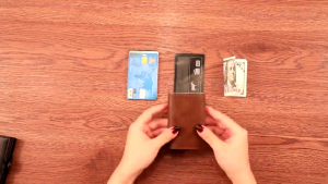 Hộp giữ thẻ bằng nhôm chặn chống trộm sành điệu với ví tiền nhiều ngăn đựng thẻ để đi lại và sử dụng nơi công sở an toàn