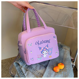 กระเป๋าถือ กระเป๋าถือใส่ของ กระเป๋าเก็บอุณหภูมิ ทรงเหลี่ยม SANRIO งานแท้ มีทั้งหมด 4 ลาย มีช่องซิปหน้า และช่องใส่ของด้านข้าง ขนาด 25×25×21 cm