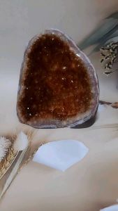 KRISTAL SG: Caramel Yellow Geode. 焦糖晶镇