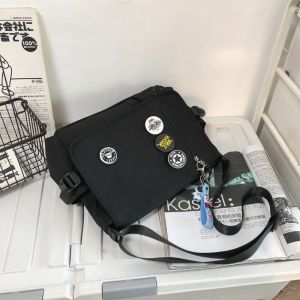 A5TG Nylon Cặp học sinh Thông gió Không thấm nước Túi đưa thư Thời trang Túi lớn Túi đeo chéo