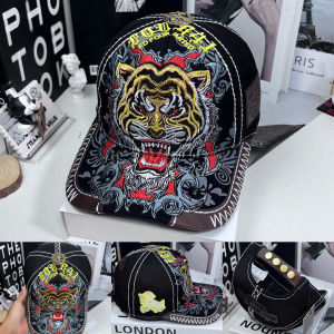 Mũ Kết Thời Trang Thêu Nổi Hình Chính Tà Hàng four 41 Khóa Da Bò Thật Chóp Mũ Đồng Hình Rồng Full Tem Tag