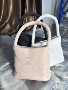 กระเป๋าเกาหลีนุ่มนิ่ม ใบเล็กน่ารักใส่ของได้เยอะ รุ่น 2000num