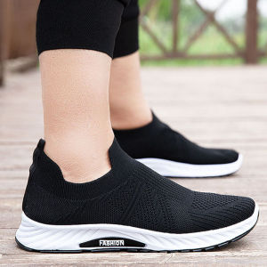 ส่งเร็วมาก รองเท้าผู้ชายสไตล์สปอร์ต รองเท้าวิ่ง พื้นหนา เพิ่มความสูง ระบายอากาศดี กันลื่น นุ่ม ไม่เจ็บเท้า