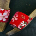 Women's Japanese Traditional Shoes Wooden Clogs Geta Sandals. 