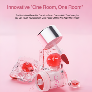 Female students moisturizing light lip glaze