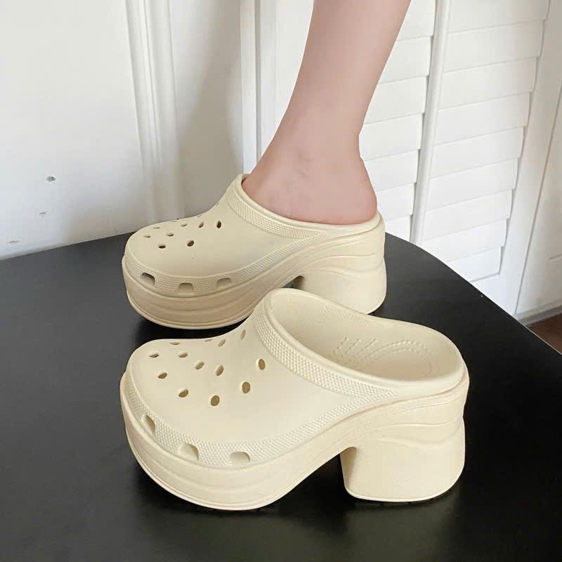 Dép đế đúc đi biển mùa hè: 3 sai lầm thường gặp và cách chọn dép êm chân cho chị em