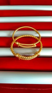 Gelang Putar Wanita Tempahan Lapis Emas 24k