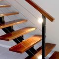 Papan Anak Tangga Kayu Pijakan Trap Rumah Tingkat Mahoni Tanpa Sambungan Ukuran 25 x 80 cm. 