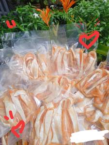 (สินค้าขายดี!!) ท้องปลาแซลม่อนแดดเดียว ปรุงรสแล้วพร้อมนำไปทอด 60 บาท 160 กรัม