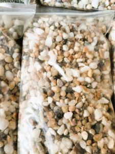 Sỏi suối  sỏi tự nhiên loại 14kg trang trí chậu cây cảnh sân vườn.