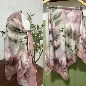 HIJAB SEGI EMPAT MOTIF/SEGI EMPAT MOTIF KEMBANG