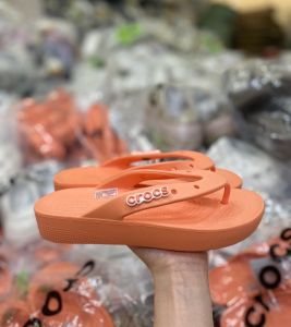CrocsFanClub - Xỏ ngón Classic đế cao 4cm cho nữ - Pb195