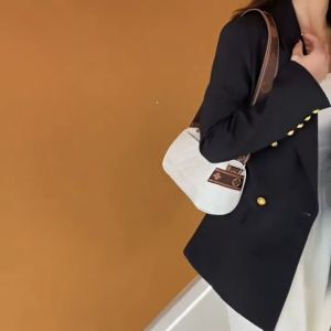 high quality Leather shoulder sling bag crossbody bag for women with Front Pocket Wide Strap large capacity