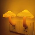 Lampu Tidur LED Bentuk Jamur Kecil Dengan sensor Cahaya. 