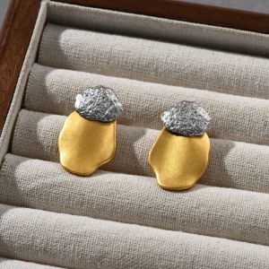 ARTMU Fashion Irregular Texture Earrings Personalize Light Luxury Womens Earrings New Temperament Ear Studs Women