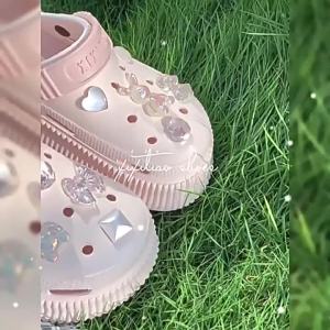 [Free Shipping] Gorgeous Sweet And Creative Rhinestone-Studded Clogs With A Heart Design Perfect For WomenS Summer Outdoor Vacations And Beach Wear