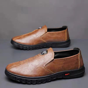 LKShoes สินค้าเข้าใหม่ รองเท้าเเฟชั่นผู้ชาย ดีไซน์เรียบหรู ทรงสุขุมนุ่มลึก ดีไซน์เรียบง่าย ดูมีมิติ ไม่มีถือว่าพลาด ไม่มีเอ้าท์ รีบซื้อเลย สุดคุ้ม