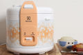 Nồi Cơm Điện Electrolux 1.8 lít ERC3105. 