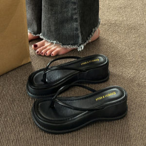 [Free Shipping] WomenS Thick-Soled Slippers For Outdoor Wear With A High-End Feel New Summer Styles Niche Flip-Flops Beach Sandals