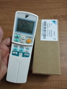 <Hàng chính hãng>Điều khiển điều hòa máy lạnh Daikin có inverter và 2 chiều