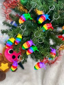 MÓC KHÓA CON SÂU LÒ XO 7 MÀU CÓ ĐÈN NHÁY(XEM VIDEO RÕ HƠN Ạ) Xinh ngộ nghĩnh dễ thương/phụ kiện móc khóa