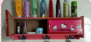 rak dinding pink / hello kity
