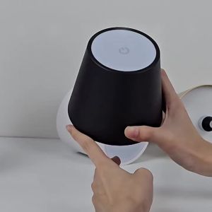 LED Đèn bàn không khí sạc lại đèn chai cắm điện nhà sản xuất đèn quầy bar đèn quầy ăn