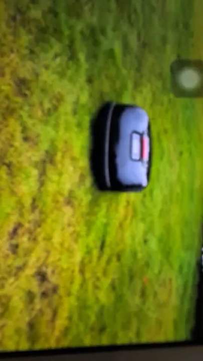 หุ่นยนต์ตัดหญ้าพร้อม Wifi และ GPS แถมสมาร์ทโฟน