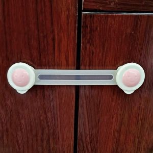 Mumystation Kunci Lemari untuk melindungi bayi safety lock
