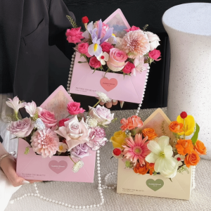 LUXURYLYN 5pcs DIY Flower Package Box Gift Wrapping Handmade Floral Arrangement Box Presentation Box Flower Envelope Box Valentine