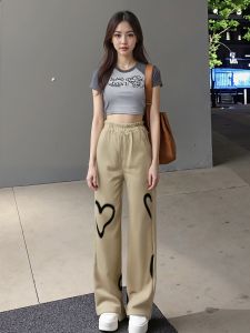 ชุดเซ็ตสองชิ้นผู้หญิงแฟชั่น ดีไซน์ทันสมัย ใส่แล้วสบาย