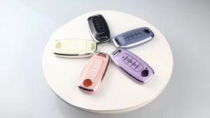 QBUC ฝาครอบป้องกันพวงกุญแจนิสสัน ฝาครอบป้องกันพวงกุญแจรถยนต์ 5 ฝาครอบป้องกันปุ่มกดที่เข้ากันได้ 2026 2026 Pathfinder Rogue ฝาครอบป้องกันอุปกรณ์เสริมกุญแจรีโมทโลหะ ( สีขาวเงิน )