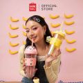 Miniso x Daisy Minions Collection Botol Plastik Dengan Sedotan dan Lengan Cangkir Minum Desktop Bentuk Lucu 420ml. 
