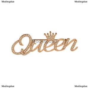 [COD] Modingdue Letter Brooch Queen Temperament Suit Brooch Gem Versatile Cardigan Pin