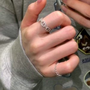 Cincin Berkilau💎满钻扭曲波浪戒指 Wavy Crystal Ring 微镶闪钻轻奢小众设计精致高级感时尚百搭开口可调节食指戒 Trendy Fashion Jewelry Women